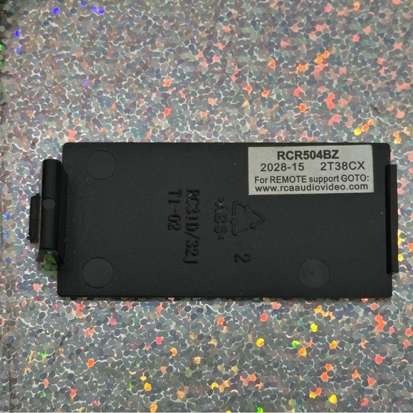 RCA Remote Control with 4 Device Functions RCR504BZ - Picture 7 of 7